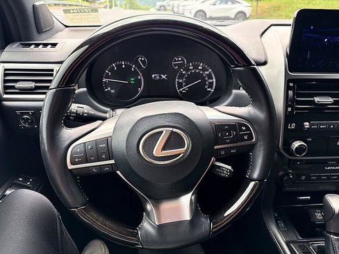 Used 2023 Lexus GX 460 Premium AWD/4WD image 13