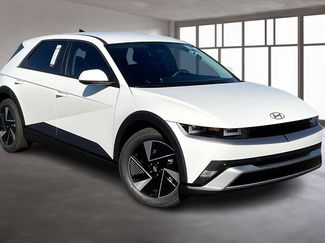 New 2026 Hyundai Ioniq 5 SE video 1