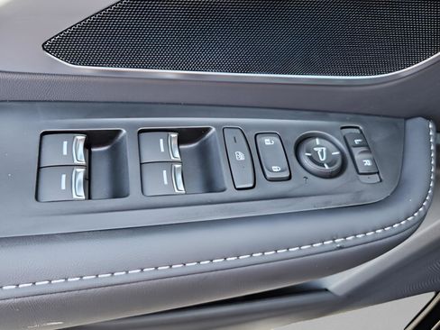 New 2025 Acura RDX SH-AWD image 26