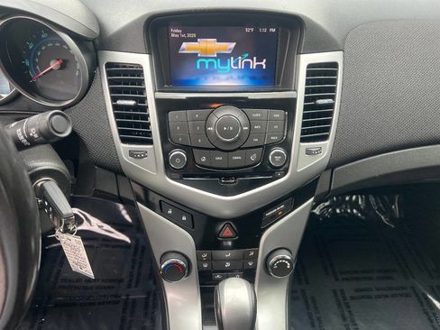 Used 2014 Chevrolet Cruze LT FWD image 32
