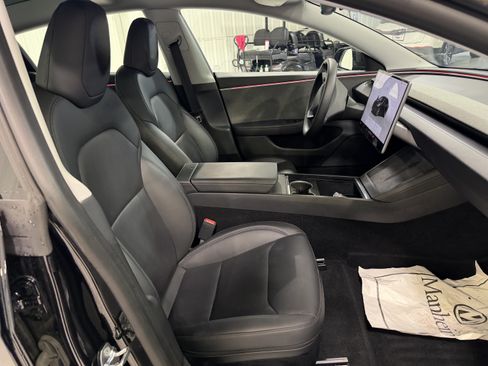 Used 2025 Tesla Model 3 Long Range RWD image 13