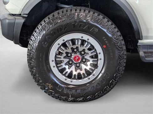New 2026 Ford Bronco Outer Banks AWD/4WD image 9