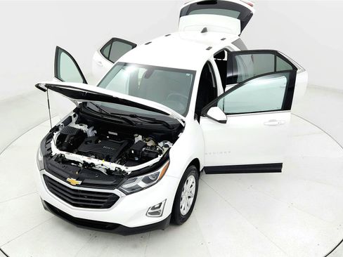 Used 2018 Chevrolet Equinox LT image 21