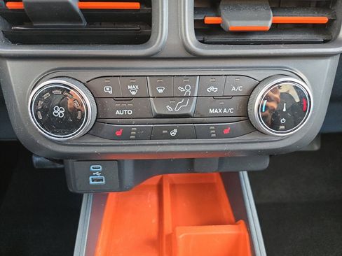 Certified 2023 Ford Maverick XLT w/ XLT Luxury Package image 20