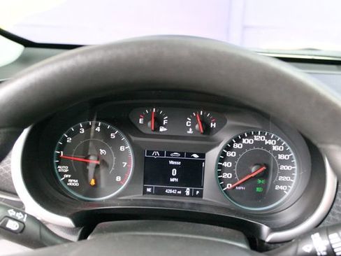Used 2024 Chevrolet Malibu LT FWD image 16