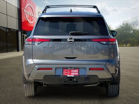New 2026 Nissan Pathfinder Platinum FWD image 8
