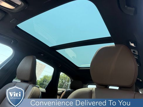 Certified 2023 Volvo XC60 B5 Plus w/ Climate Package AWD/4WD image 19