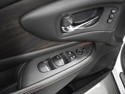 Certified 2024 Nissan Murano Platinum w/ Cargo Package image 15