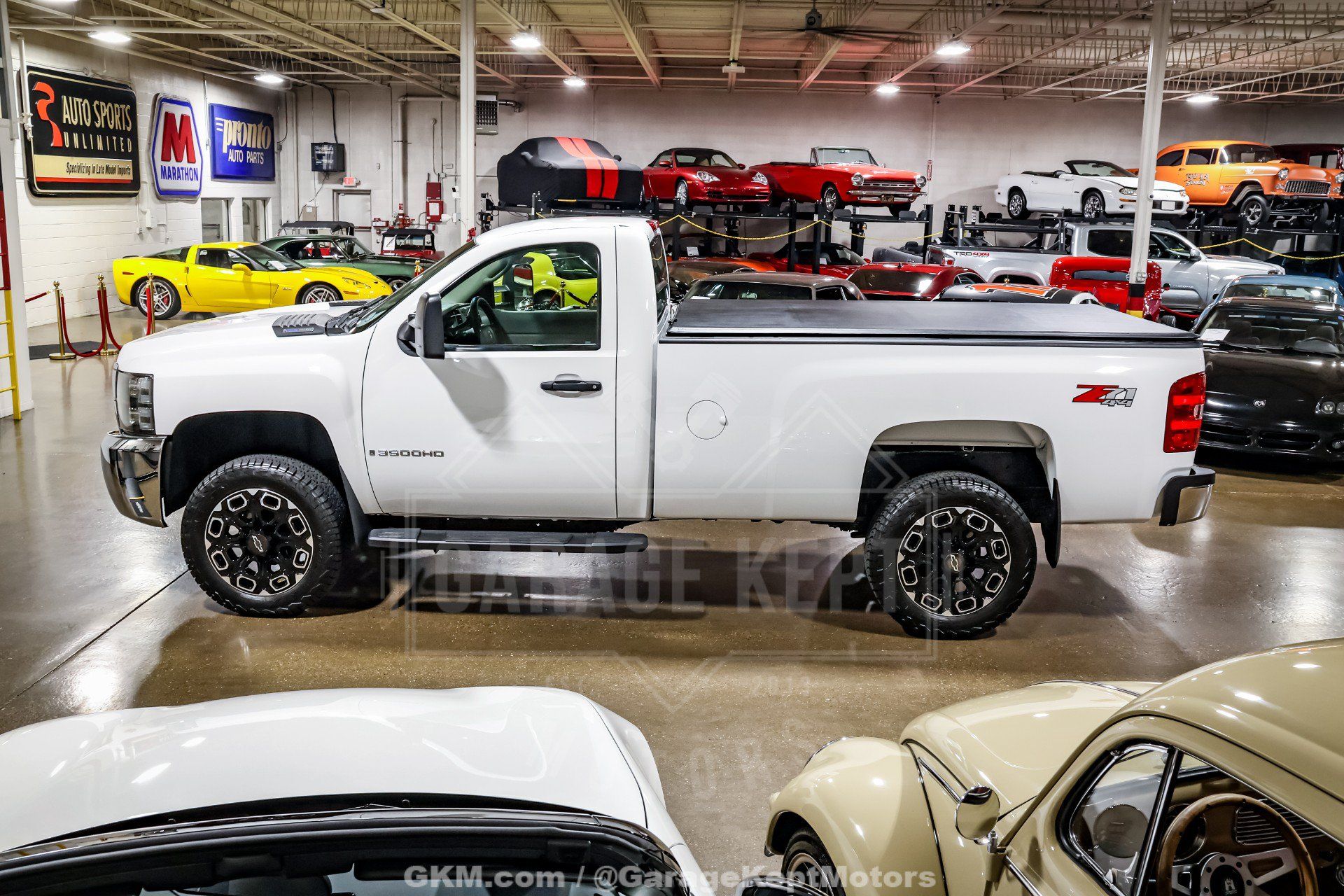 Used 2008 Chevrolet Silverado 3500 W/T AWD/4WD image 5