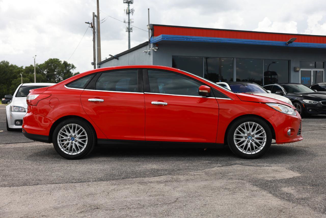 Used 2012 Ford Focus SEL FWD image 13