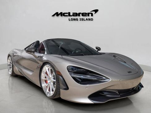 Used 2020 McLaren 720S Spider image 4