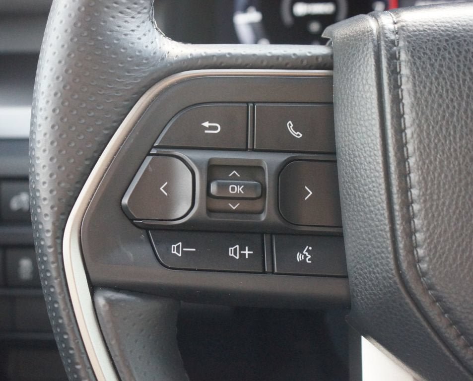 Used 2025 Toyota 4Runner TRD Off-Road Premium AWD/4WD image 10