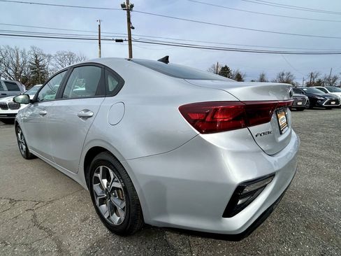 Used 2021 Kia Forte LXS FWD image 4