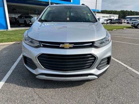 Used 2019 Chevrolet Trax LT FWD image 8