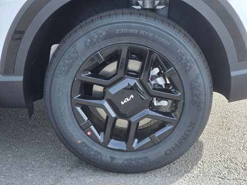 New 2027 Kia Telluride LX FWD image 17