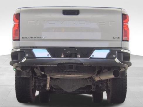 Used 2025 Chevrolet Silverado 2500 LTZ w/ LTZ Premium Package AWD/4WD image 6