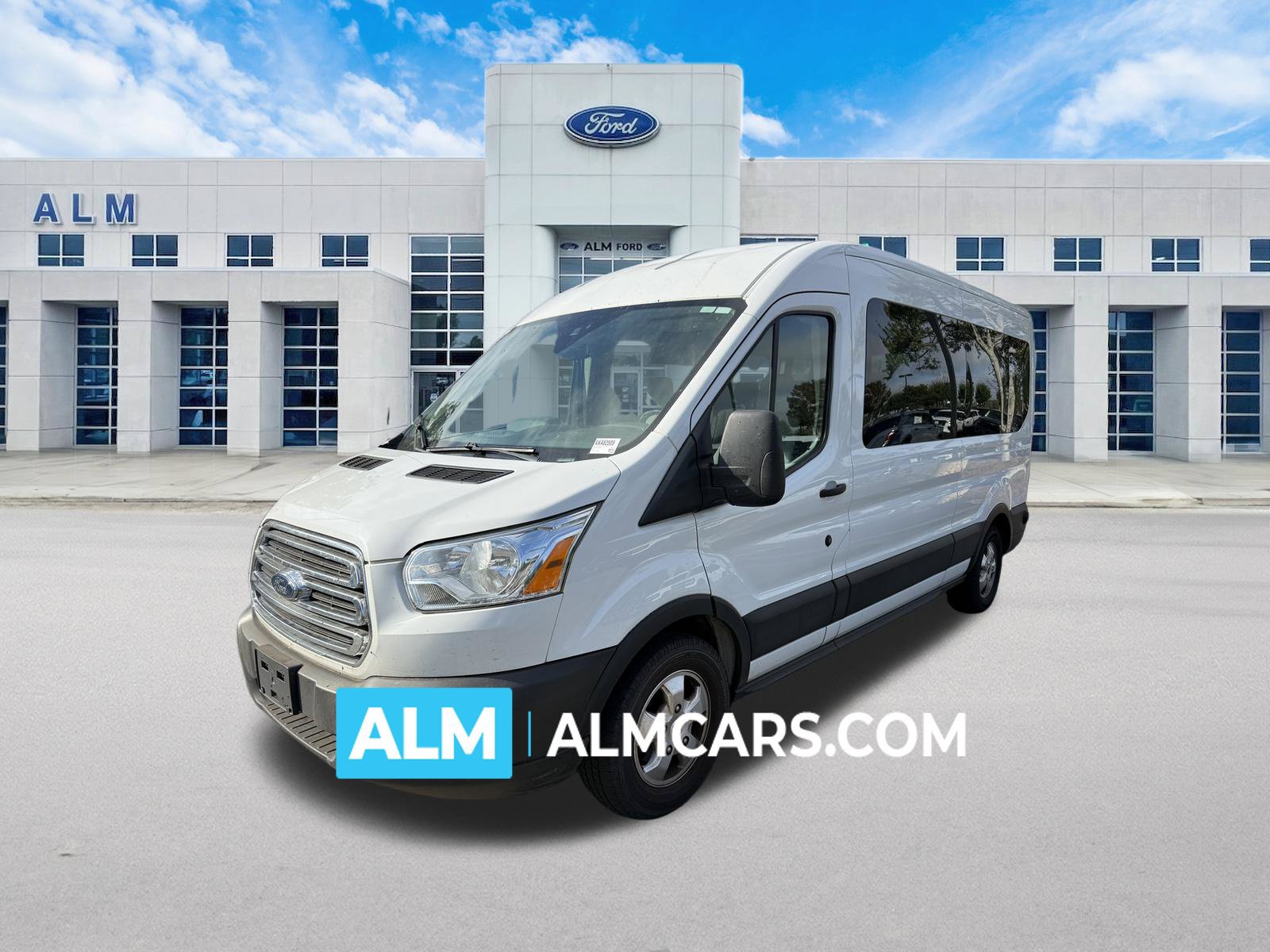 Used 2019 Ford Transit 350 XLT RWD image 1