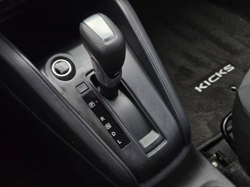 Certified 2024 Nissan Kicks S image 22