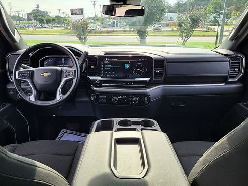 Used 2026 Chevrolet Silverado 2500 LT AWD/4WD image 28