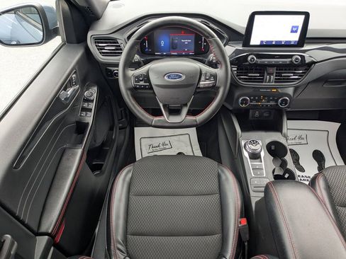Used 2025 Ford Escape ST-Line Select image 16