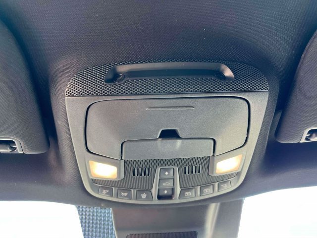 Used 2018 Ford Expedition Limited w/ Equipment Group 301A AWD/4WD image 37