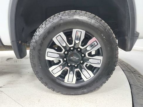 Used 2024 Chevrolet Silverado 3500 LT w/ Convenience Package AWD/4WD image 48