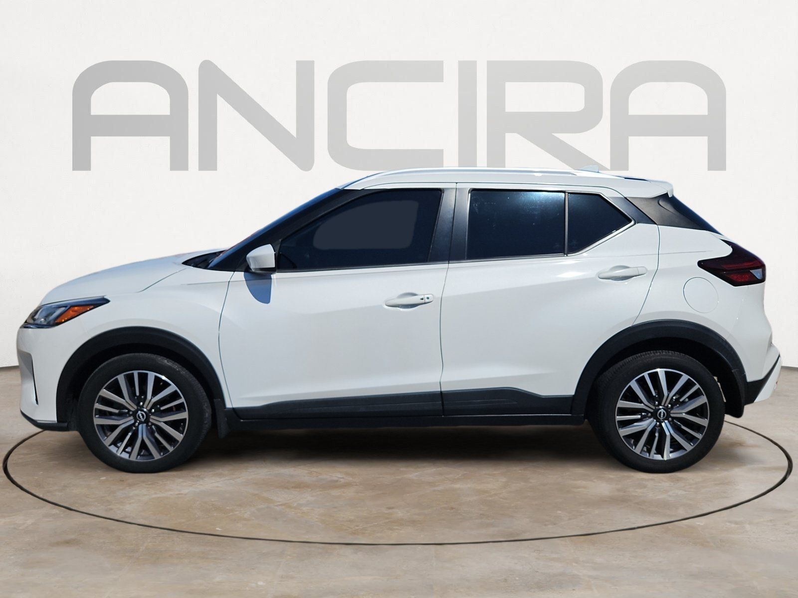Used 2023 Nissan Kicks SV FWD image 7