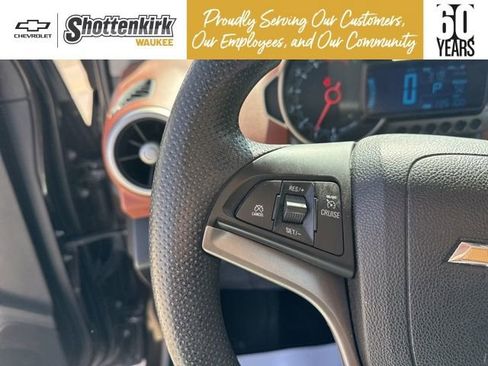 Used 2016 Chevrolet Sonic LT image 27