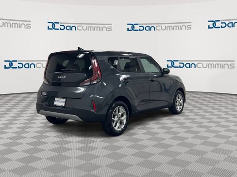Used 2023 Kia Soul LX w/ LX Technology Package FWD image 8