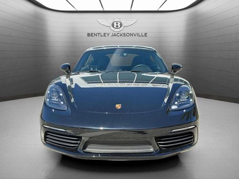 Used 2024 Porsche 718 Cayman w/ Sport Chrono Package image 8