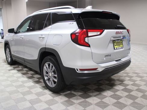 Certified 2022 GMC Terrain SLT w/ Tech Package image 10