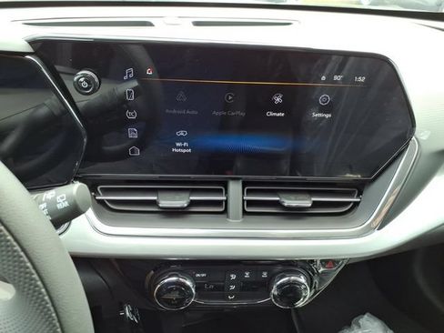 New 2026 Chevrolet Trax LT FWD image 11