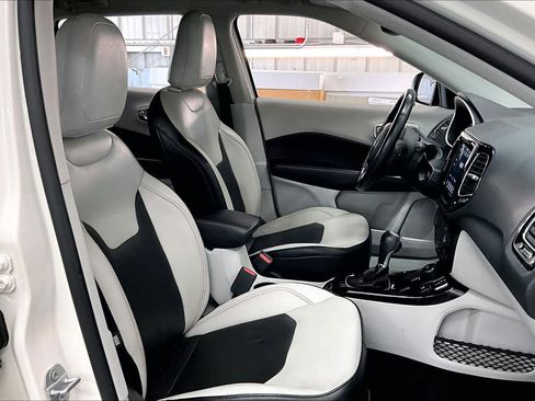 Used 2019 Jeep Compass Limited image 10