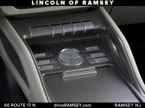 New 2026 Lincoln Nautilus Reserve AWD/4WD image 16