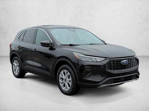 Used 2024 Ford Escape Active w/ Tech Pack #1 image 3