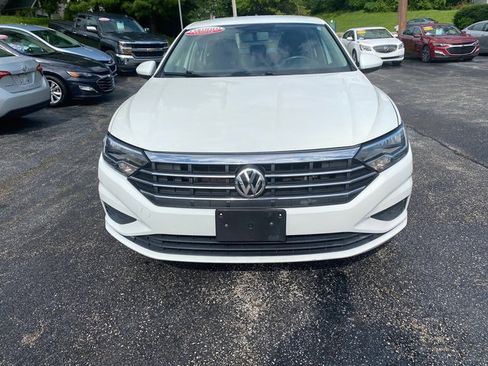 Used 2019 Volkswagen Jetta FWD image 4