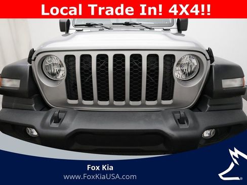 Used 2020 Jeep Gladiator Sport w/ Quick Order Package 24S image 21