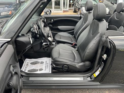 Used 2010 MINI Cooper Convertible FWD image 24
