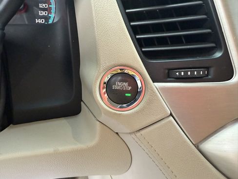 Used 2019 GMC Yukon XL Denali w/ Denali Ultimate Package image 21