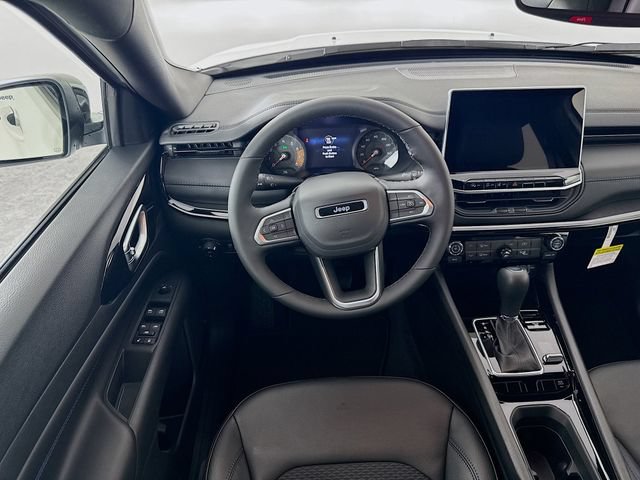 New 2026 Jeep Compass Latitude AWD/4WD image 25