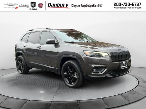 Used 2019 Jeep Cherokee Altitude image 1