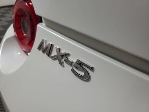 New 2026 MAZDA MX-5 Miata RF Grand Touring RWD image 8