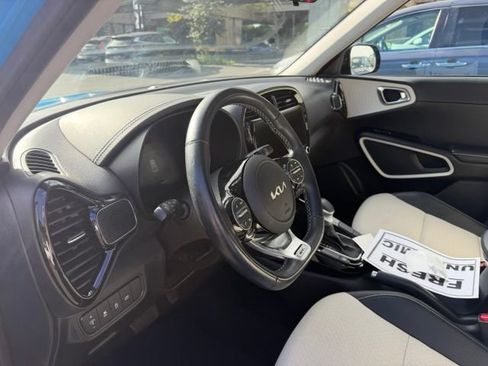 Used 2023 Kia Soul GT-Line FWD image 9