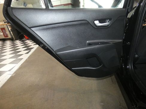 Used 2018 Kia Rio S image 25