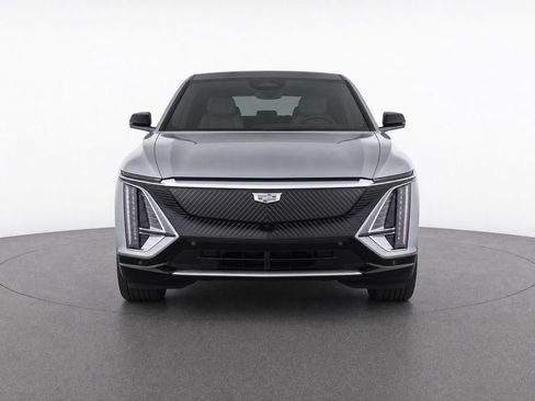 Certified 2024 Cadillac Lyriq Luxury AWD/4WD image 5