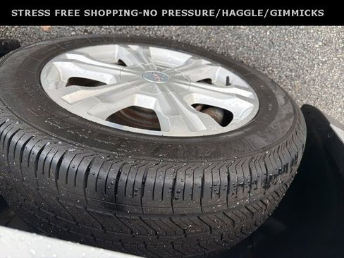 Used 2017 GMC Terrain SLE w/ Convenience Package image 12