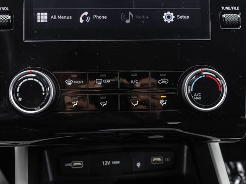 Used 2023 Hyundai Tucson SEL w/ Winter Package AWD/4WD image 17