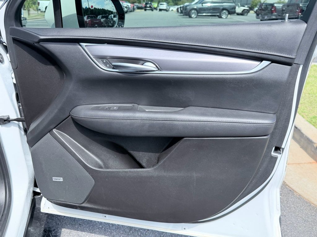 Used 2023 Cadillac XT5 Luxury FWD image 28