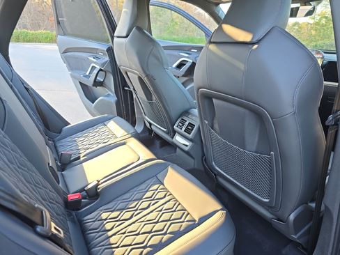 New 2025 Audi SQ5 Premium Plus image 11