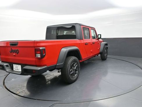 New 2025 Jeep Gladiator Sport image 10